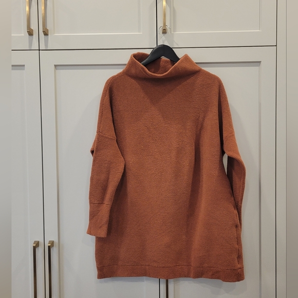 Free People Slouchy Ottoman Sweater Tunic in Rust Sienna sz M - Picture 3 of 8